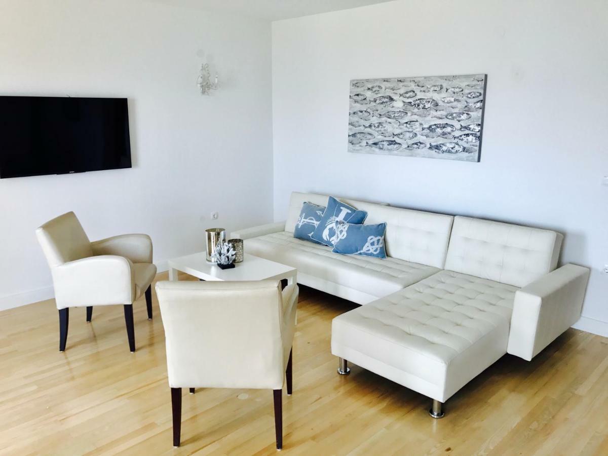 Apartments Villa Lux Dugi Rat Esterno foto