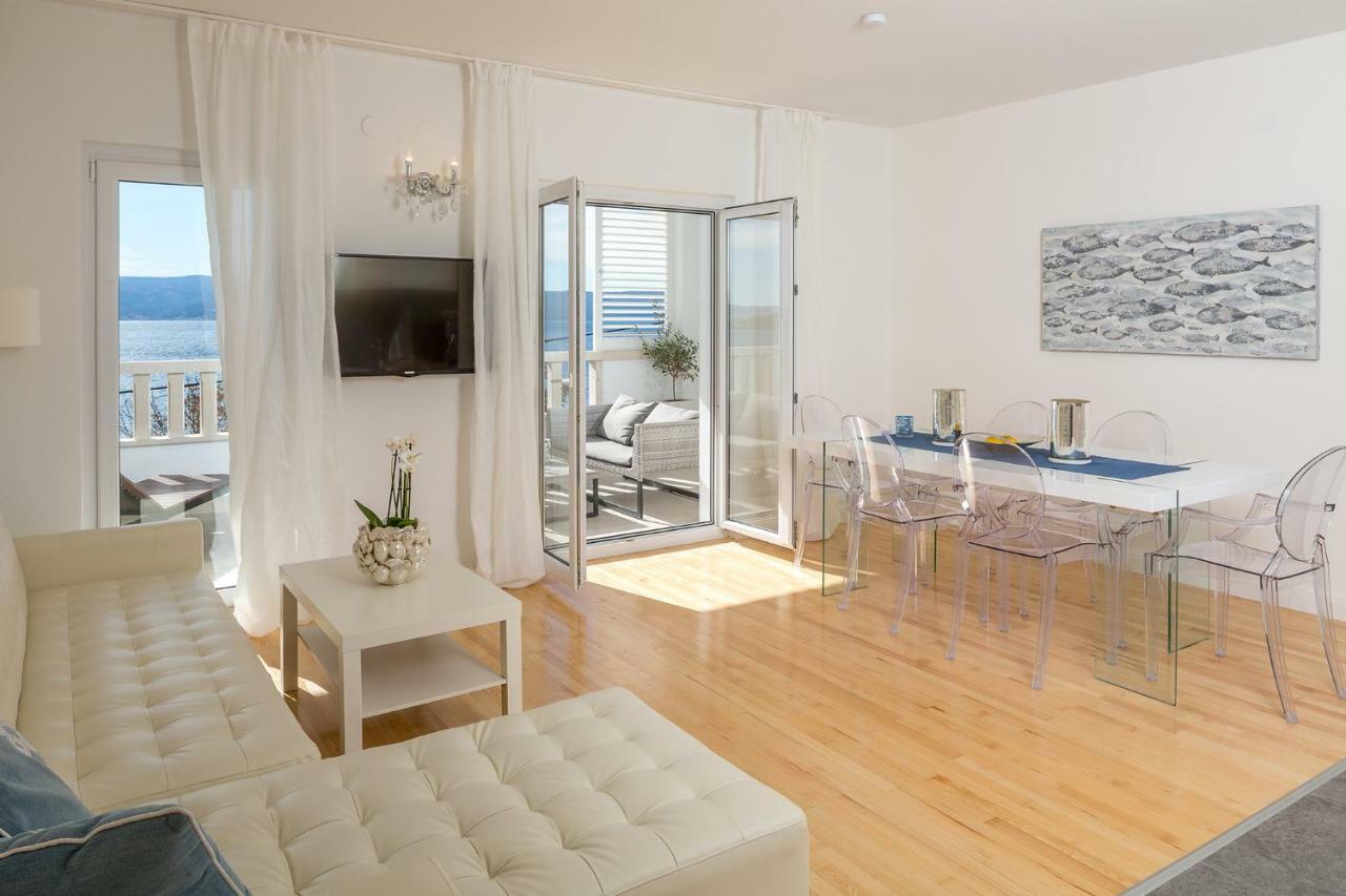 Apartments Villa Lux Dugi Rat Esterno foto