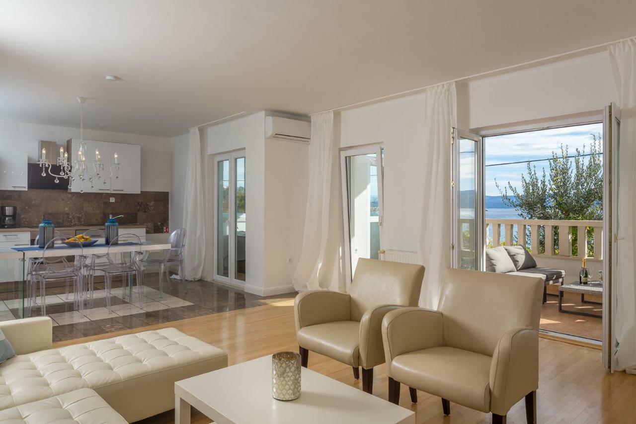 Apartments Villa Lux Dugi Rat Esterno foto